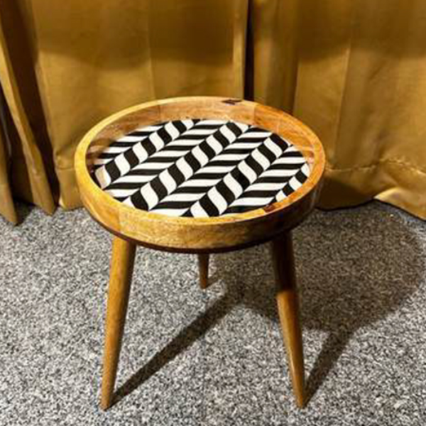 Monochrome Leaf Stool